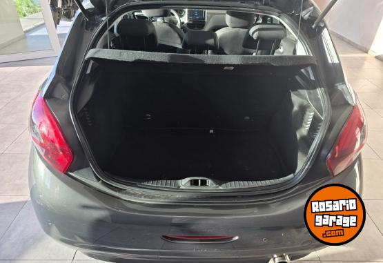 Autos - Peugeot 208 allure 2019 Nafta 78000Km - En Venta