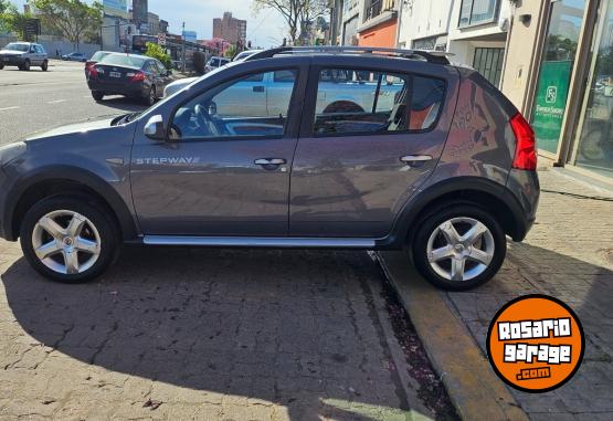 Autos - Renault Sandero stepway 2011 GNC 180000Km - En Venta