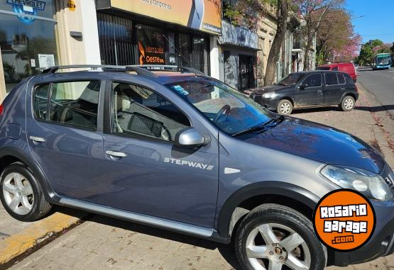 Autos - Renault Sandero stepway 2011 GNC 180000Km - En Venta