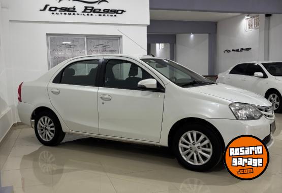 Autos - Toyota ETIOS 2014 Nafta 160000Km - En Venta