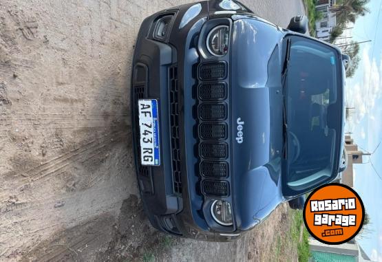 Camionetas - Jeep Renegade 2022 Nafta 74000Km - En Venta