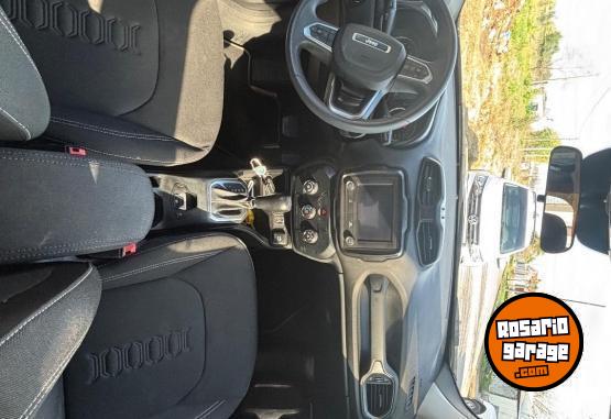 Camionetas - Jeep Renegade 2022 Nafta 74000Km - En Venta