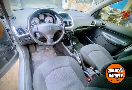 Autos - Peugeot 207 2016 Diesel 95000Km - En Venta