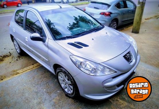 Autos - Peugeot 207 2016 Diesel 95000Km - En Venta