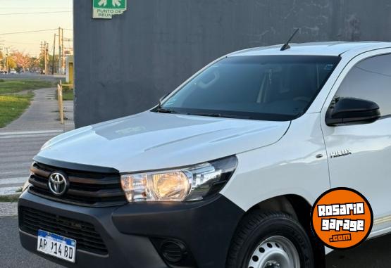 Camionetas - Toyota Hilux Dx 4x2 2017 Diesel 190000Km - En Venta