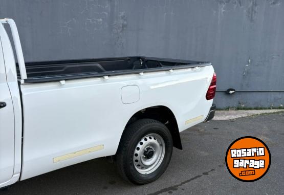 Camionetas - Toyota Hilux Dx 4x2 2017 Diesel 190000Km - En Venta