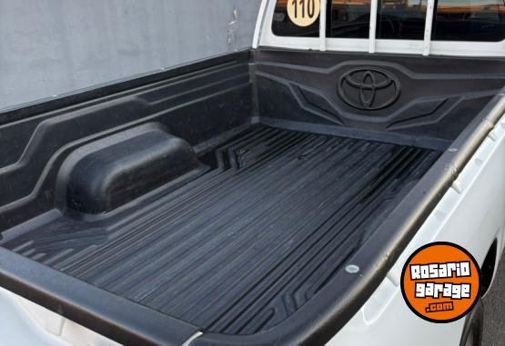 Camionetas - Toyota Hilux Dx 4x2 2017 Diesel 190000Km - En Venta