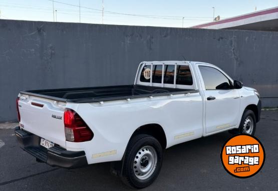 Camionetas - Toyota Hilux Dx 4x2 2017 Diesel 190000Km - En Venta