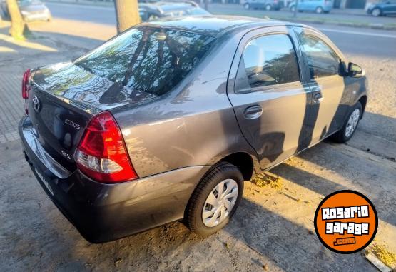 Autos - Toyota ETIOS 2023 Nafta 8700Km - En Venta