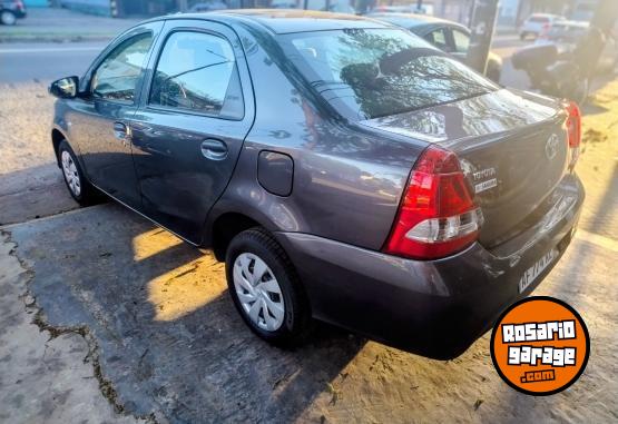 Autos - Toyota ETIOS 2023 Nafta 8700Km - En Venta