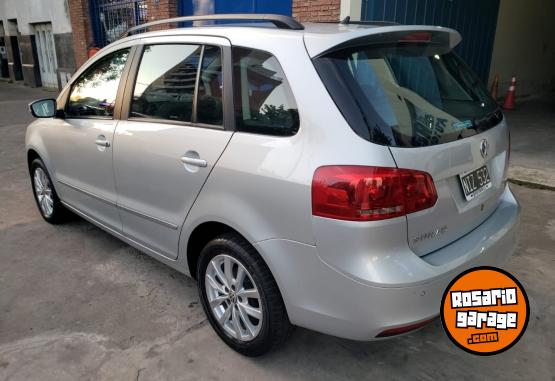 Autos - Volkswagen SURAN 1.6 HIGHLINE L/14 2013 Nafta 100500Km - En Venta