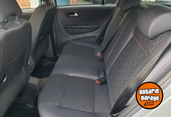 Autos - Volkswagen SURAN 1.6 HIGHLINE L/14 2013 Nafta 100500Km - En Venta