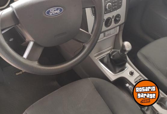 Autos - Ford FOCUS EXE 1.6 - NAFTA 2012 Nafta 130000Km - En Venta