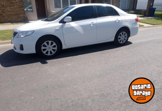 Autos - Toyota Corolla 1.8 xli m/t 2013 Nafta 111000Km - En Venta