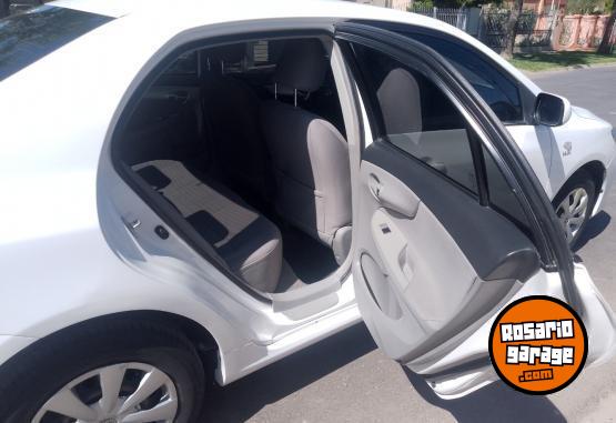Autos - Toyota Corolla 1.8 xli m/t 2013 Nafta 111000Km - En Venta