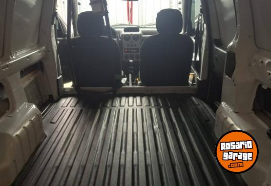 Utilitarios - Peugeot patrner furgon 2021 Diesel 28000Km - En Venta