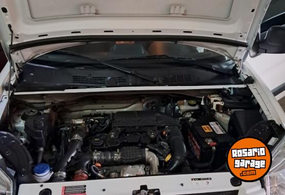 Utilitarios - Peugeot patrner furgon 2021 Diesel 28000Km - En Venta