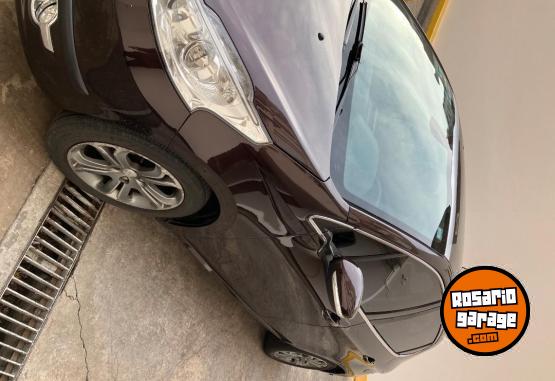 Autos - Peugeot 208 2015 Nafta 85000Km - En Venta