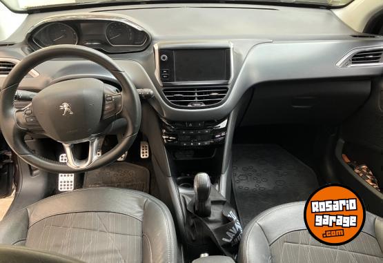 Autos - Peugeot 208 2015 Nafta 85000Km - En Venta