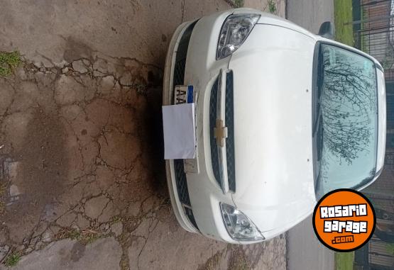 Autos - Chevrolet Clasic 2016 GNC 330000Km - En Venta