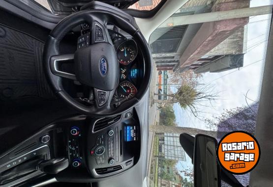 Autos - Ford Focus se plus 2.0at 2016 Nafta 156000Km - En Venta