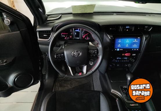 Camionetas - Toyota SW4 4X4 GR-SPORT 2,8 TDI 2024 Diesel 21708Km - En Venta