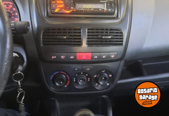 Utilitarios - Fiat Doblo 2013 GNC 176000Km - En Venta
