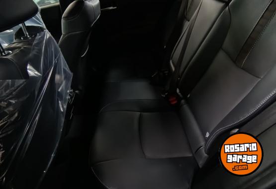 Autos - Toyota Corolla Cross SEG HV-NAFT 2025 Electrico / Hibrido 0Km - En Venta