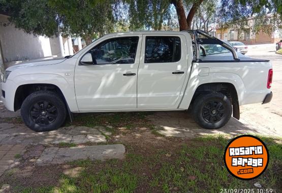 Camionetas - Volkswagen Amarok Starline 2014 Diesel 236000Km - En Venta