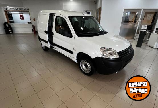 Utilitarios - Peugeot Partner 2025 Diesel 1Km - En Venta