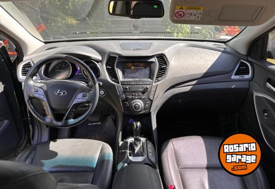 Camionetas - Hyundai SANTA FE 2016 Nafta 135000Km - En Venta