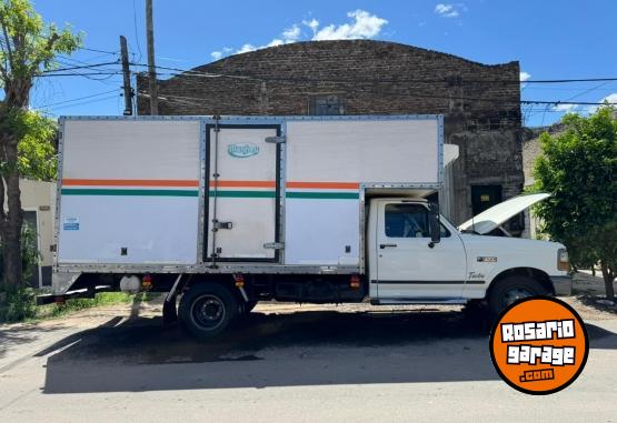 Camiones y Gras - FORD F4000 CUMMINS 4BT - En Venta