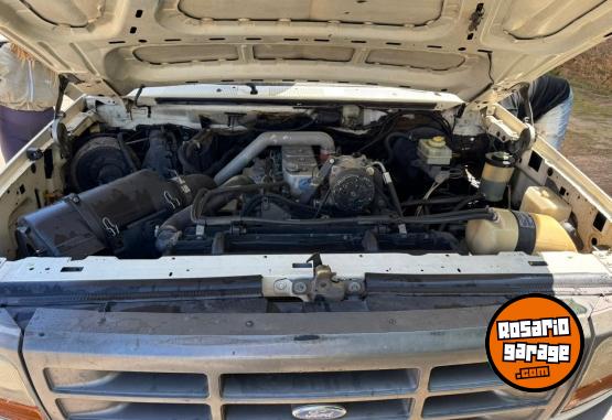 Camiones y Gras - FORD F4000 CUMMINS 4BT - En Venta