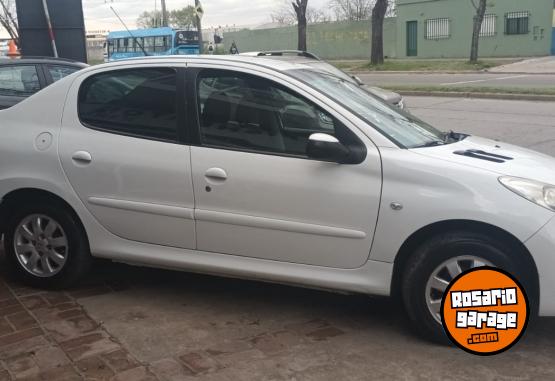 Autos - Peugeot 207 ACTIVE 4 puertas 2013 GNC 123456Km - En Venta