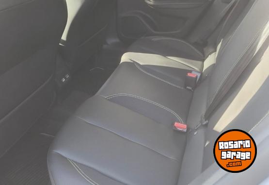 Autos - Peugeot 2008 GT 2025 Nafta 9000Km - En Venta