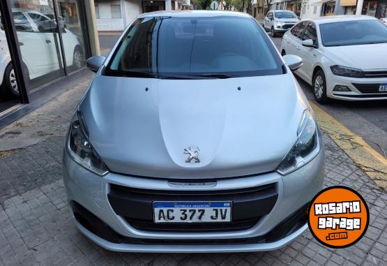 Autos - Peugeot 208 Active 1.6 2018 Nafta 92000Km - En Venta