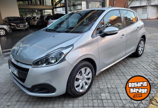 Autos - Peugeot 208 Active 1.6 2018 Nafta 92000Km - En Venta