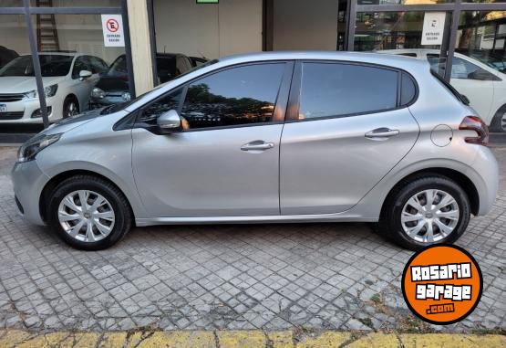 Autos - Peugeot 208 Active 1.6 2018 Nafta 92000Km - En Venta