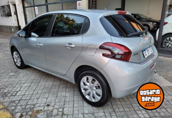 Autos - Peugeot 208 Active 1.6 2018 Nafta 92000Km - En Venta