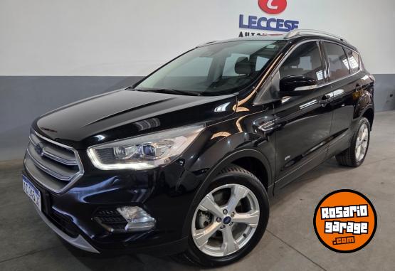 Camionetas - Ford Kuga titanium 4x4 2018 Nafta 102000Km - En Venta