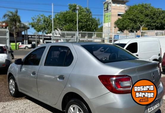 Autos - Renault Logan autentique plus 2016 Nafta 116Km - En Venta