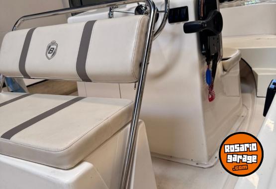 Embarcaciones - Bermuda Safari 550 con Mercury 50 2T - completa! con trailler y motor electrico! - En Venta