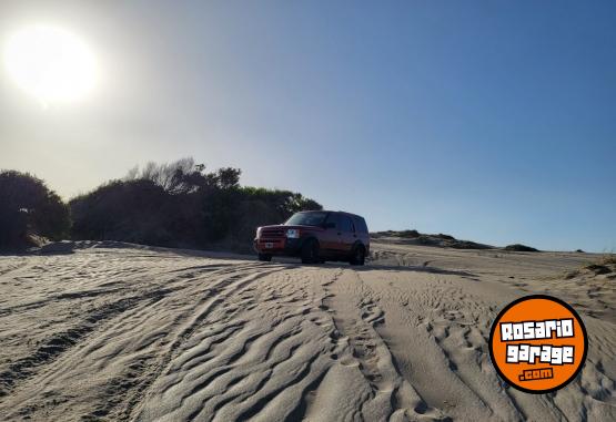 Camionetas - Land Rover SUV -4X4 2006 Diesel 180000Km - En Venta