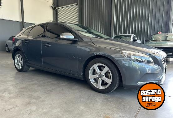 Autos - Volvo V40 T4 AT 2013 Nafta 110452Km - En Venta