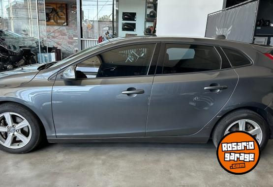 Autos - Volvo V40 T4 AT 2013 Nafta 110452Km - En Venta