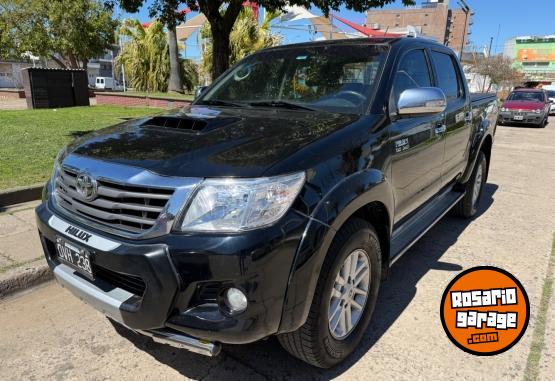 Camionetas - Toyota HILUX SRV 3.0 MT 4X2 2015 Diesel 162000Km - En Venta