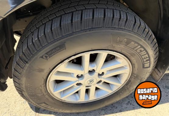 Camionetas - Toyota HILUX SRV 3.0 MT 4X2 2015 Diesel 162000Km - En Venta