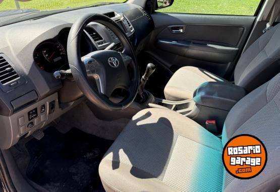 Camionetas - Toyota HILUX SRV 3.0 MT 4X2 2015 Diesel 162000Km - En Venta