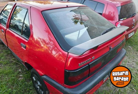 Autos - Renault 19 1996 Nafta  - En Venta