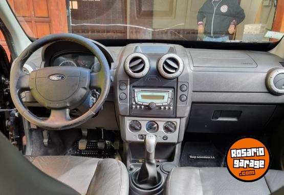 Autos - Ford ECOSPORT XLT 2.0 2009 Nafta 172000Km - En Venta
